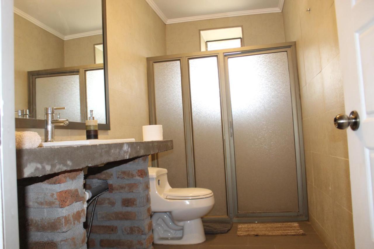 Casa Principal Del Fundo Con La Mejor Vista Del Maule Pousada Comalle